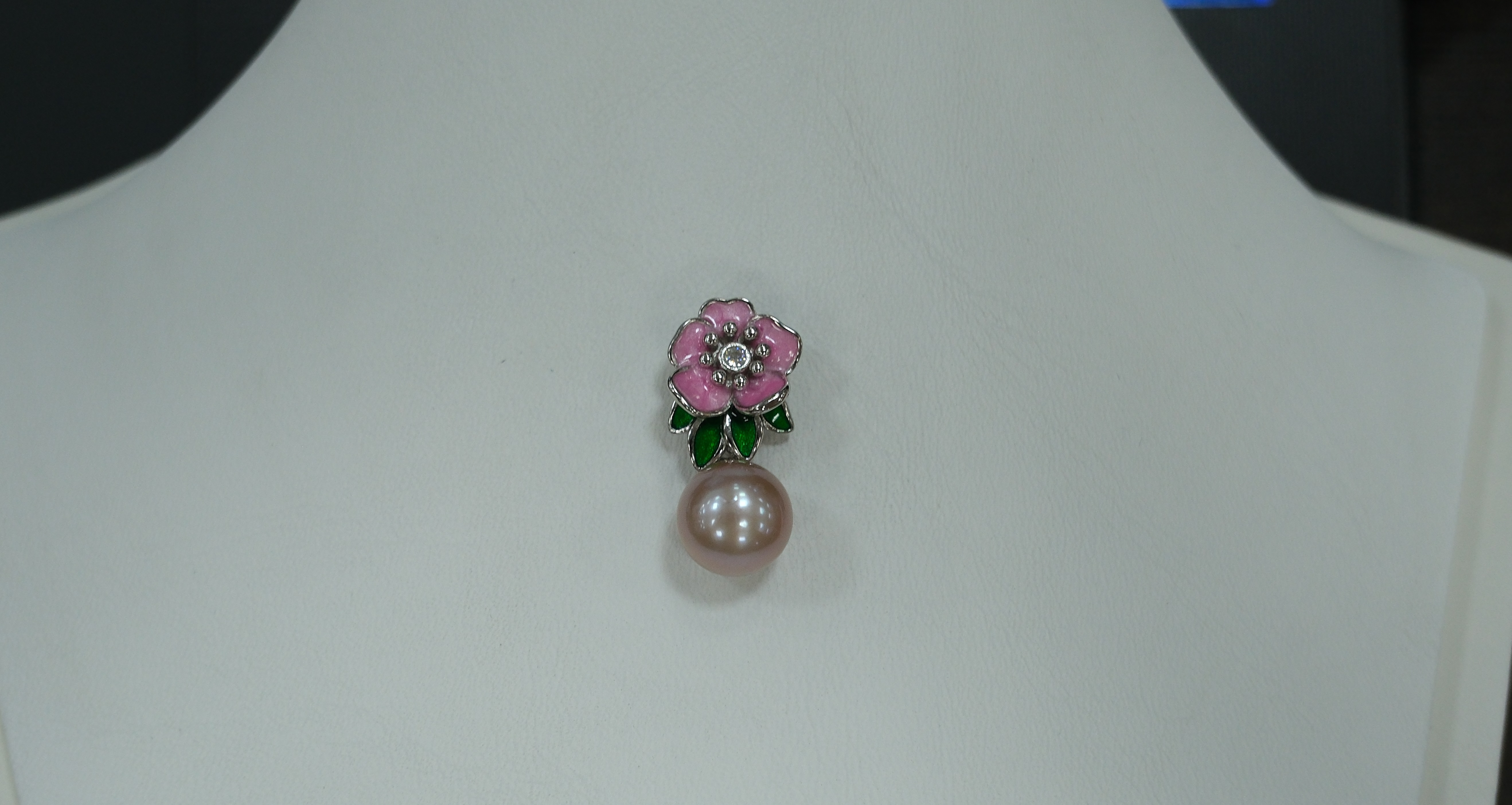 Серебряная подвеска с жемчугом Эдисон "Цветок"